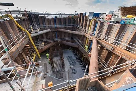 Deep shaft excavation with heavy steel propping and waling frames
