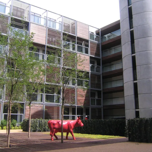 Completed commercial office development with MSR structural and architectural steelwork